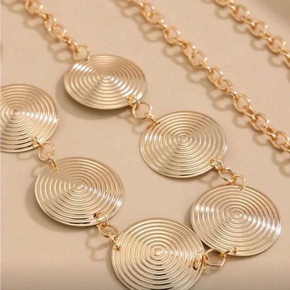 Gold Circular Disc Waist Chain R273 - Picture 3 of 3